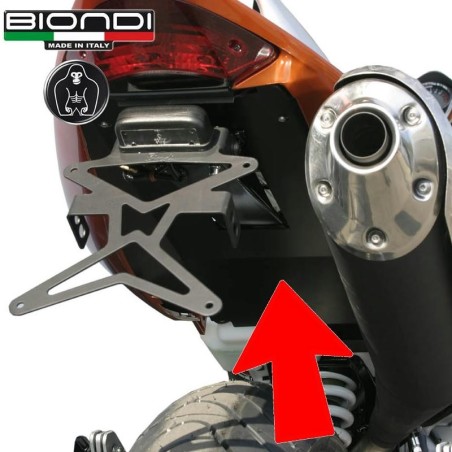 Sottocoda Biondi per portatarga su Honda Hornet 600 03-07