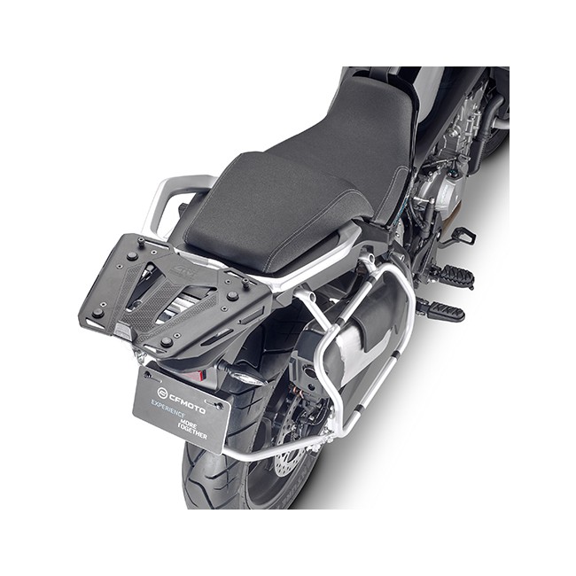 Portapacchi Givi Monolock per CF Moto 800 MT dal 2022