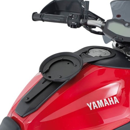 Flangia serbatoio Givi BF21 per borse con sistema Tanklock su moto Yamaha MT 07