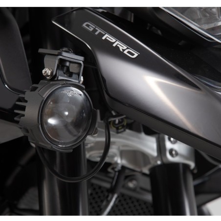 Staffe per faretti SW-Motech su Triumph Tiger 900 dal 2020