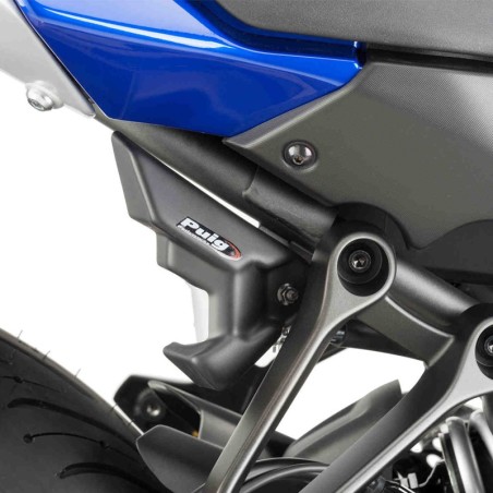 Copertura laterale Puig nero per serbatoio fluido freni posteriore su Yamaha Tracer 700 2020