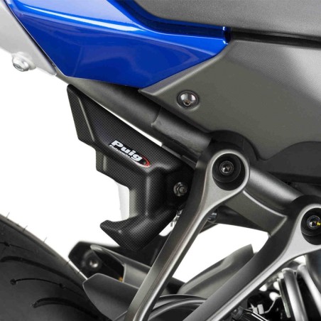 Copertura laterale Puig Carbon look per serbatoio fluido freni posteriore su Yamaha Tracer 700 2020