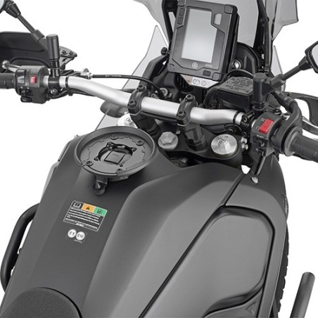 Flangia serbatoio Givi per borse con sistema Tanklock su Yamaha Tenere 700 dal 2021