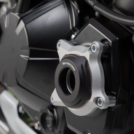 Protezioni SW-Motech per carter motore su Kawasaki Z900 e Z900 RS