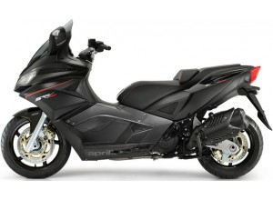 Aprilia SRV 850 2012